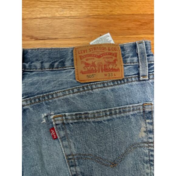Levi’s 505 Cut-Off Denim Shorts (W33) - Picture 6 of 7